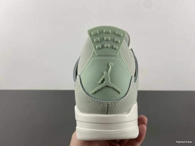 HYPE Air Seafoam Jordan 4 (W) HV0823-003 0816